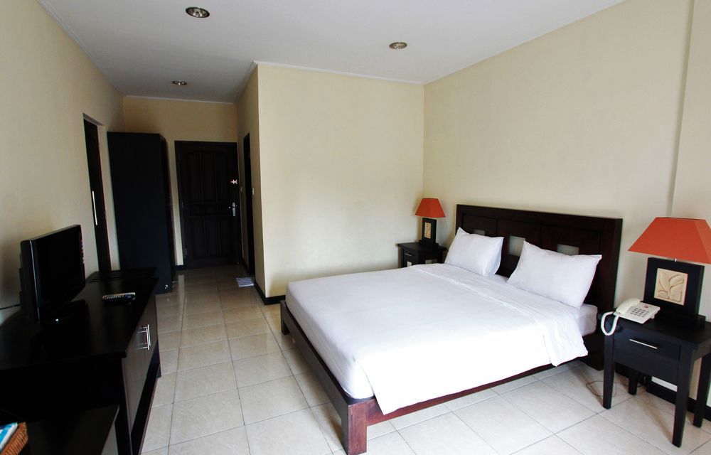 Hotel Intansari Denpasar  Exterior photo
