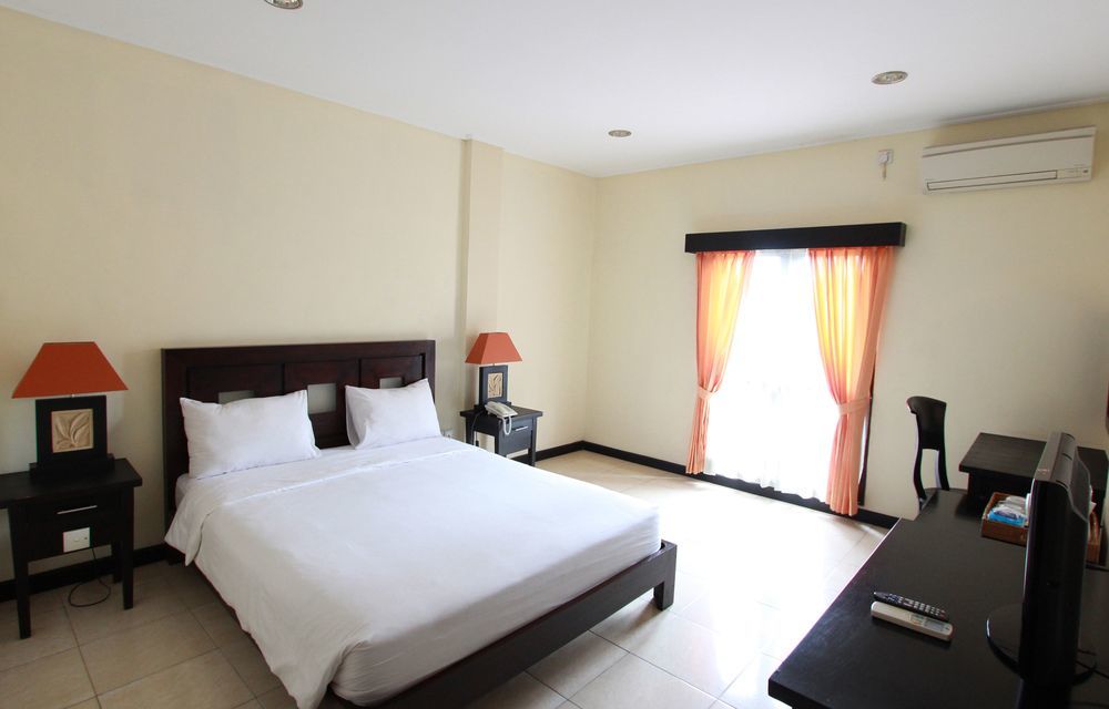Hotel Intansari Denpasar  Exterior photo