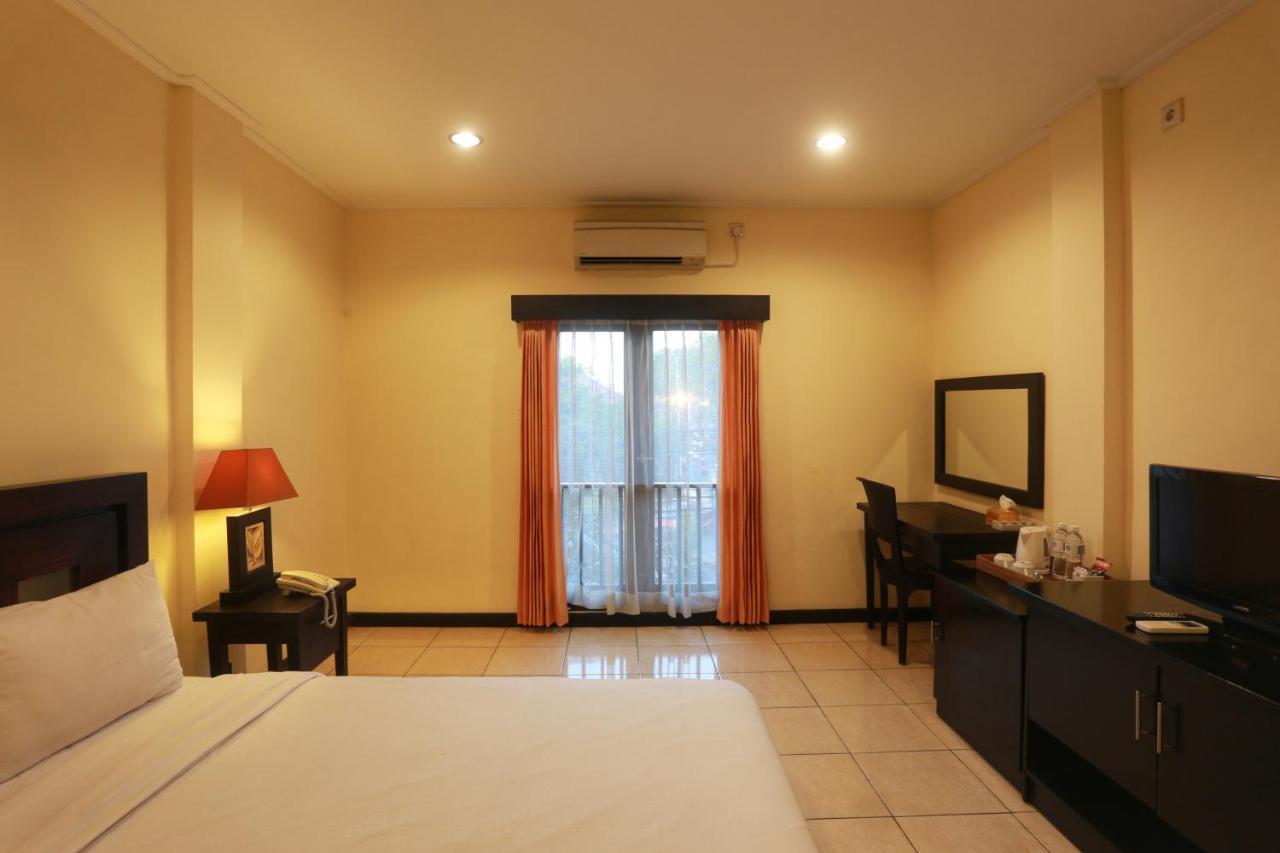 Hotel Intansari Denpasar  Exterior photo